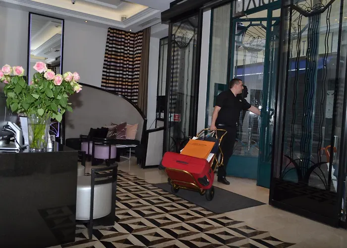 BW Premier Collection Mondial Hotel Cannes
